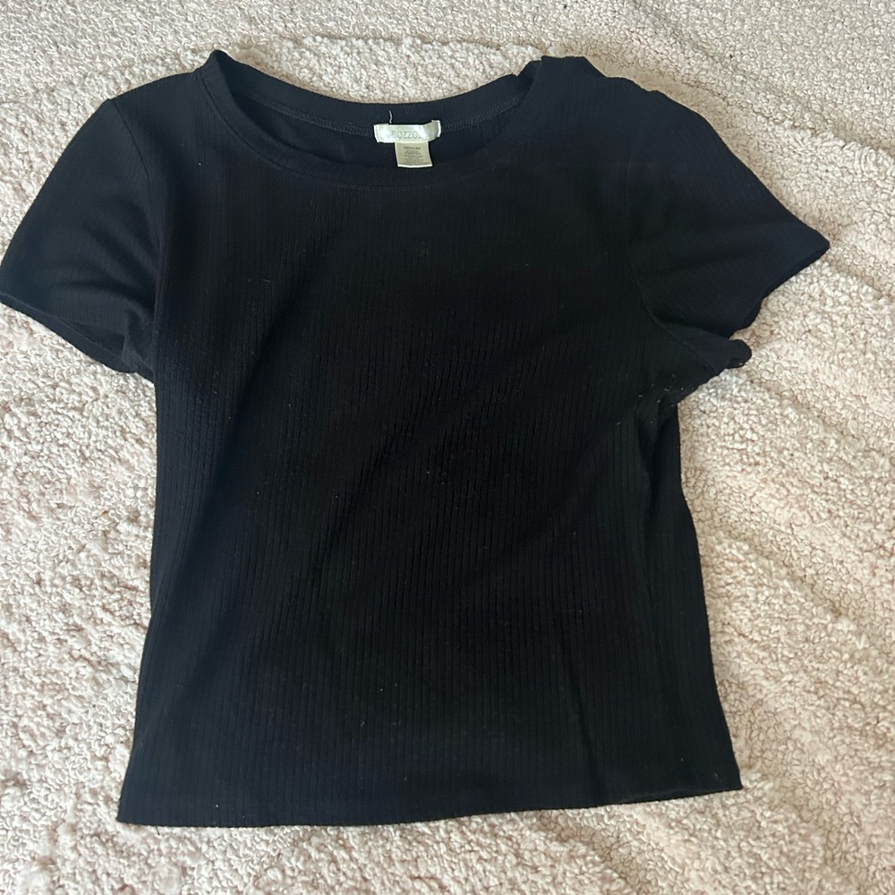 Black small cropped short sleeve